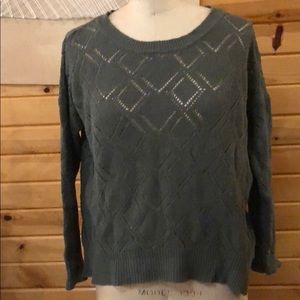 Olive green sweater Diamond pattern